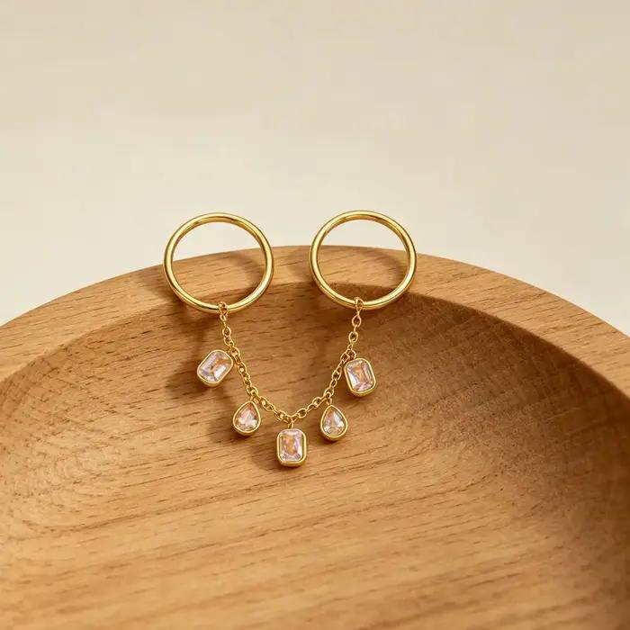 Bague en acier inoxydable française avec pampille en zircon pour femmes élégante et minimaliste idéale pour les occasions spéciales et le quotidien