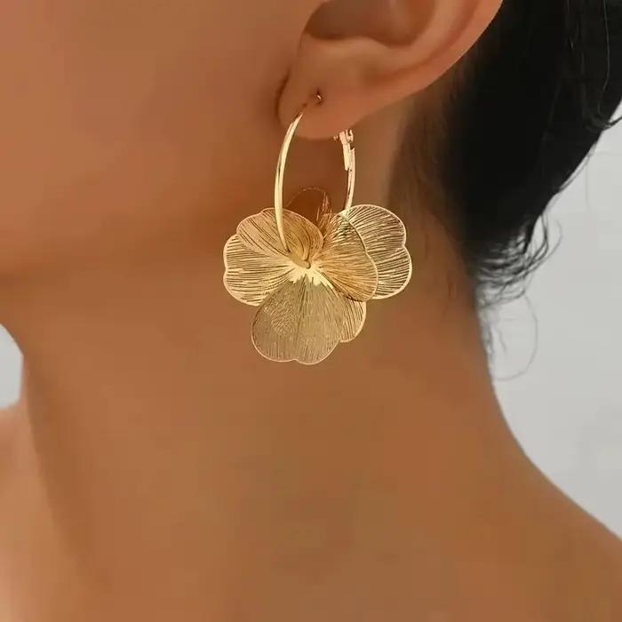 Boucles d'oreilles pendantes en forme de fleur et de papillon