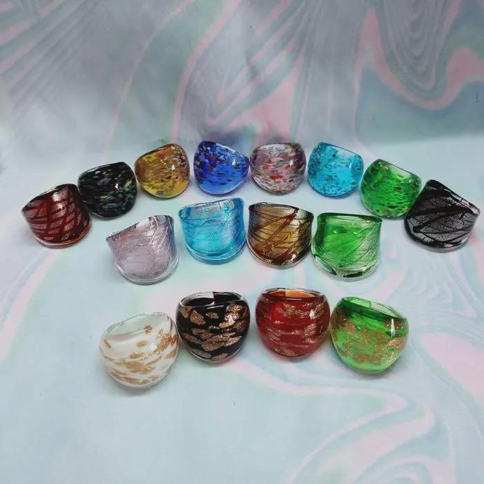 Bague vintage en verre Mura design géométrique unique pour femmes occasions spéciales sorties soirées élégantes