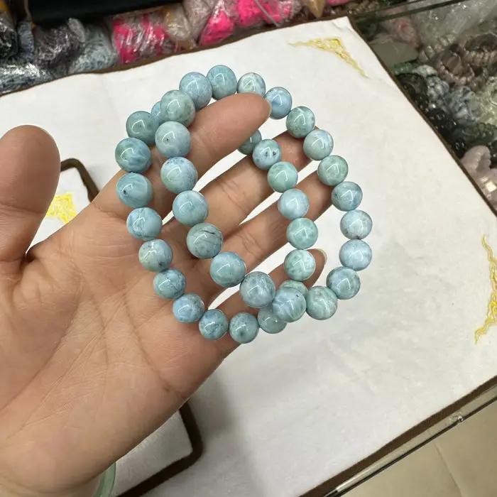 Bracelet élastique à breloques en pierre Larimar de qualité supérieure