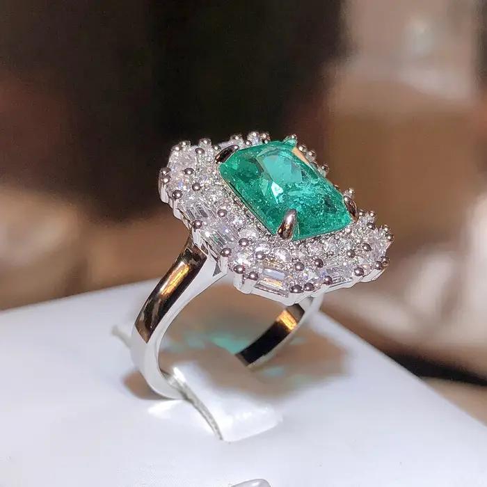 Bague Paraiba carrée verte en argent 925 sertie de zirconium pour femmes styles hip-hop rock occasions spéciales mariage