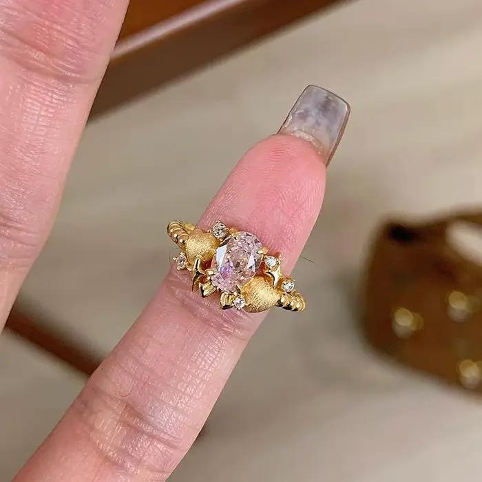 Bague de fiançailles romantique en diamant rose