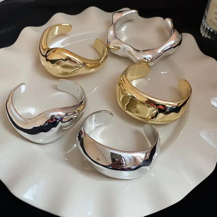 Bracelets ouverts torsadés géométriques irréguliers pour femmes