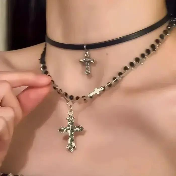 Collier Punk multicouche en croix pour fille épicée Y2K
