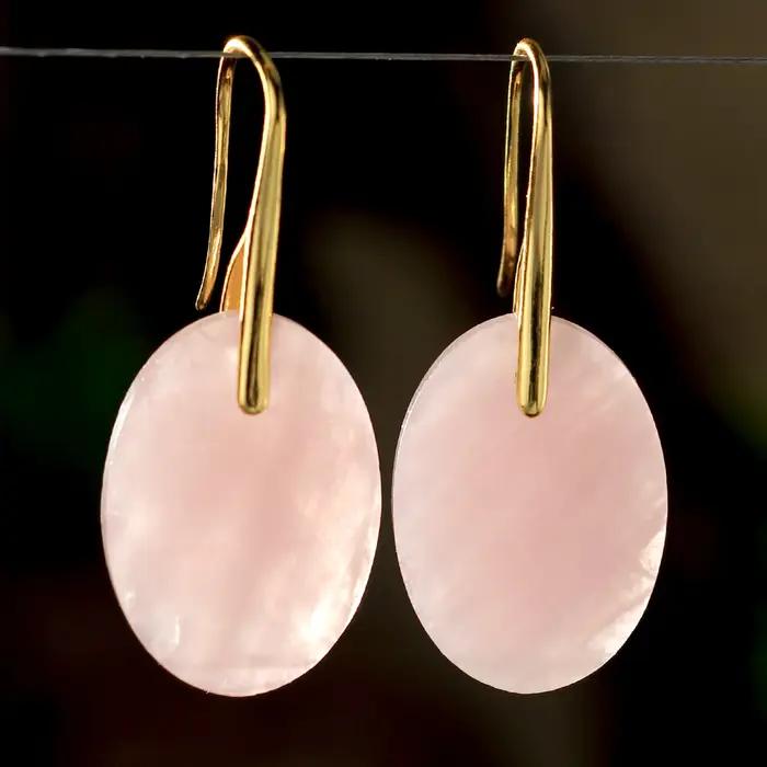 Boucles d'oreilles ovales multi-facettes en Quartz Rose naturel