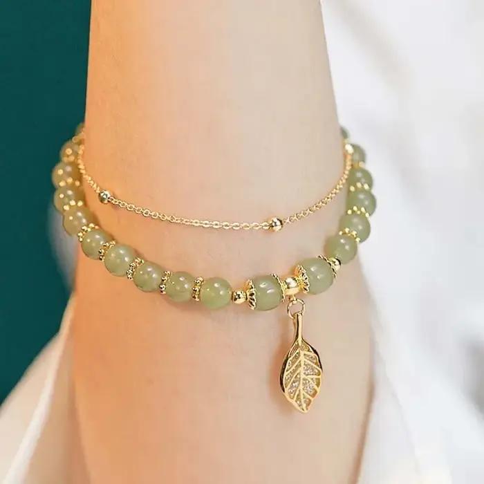 Bracelet en jade vert style chinois pour femmes avec motifs feuilles dorées cadeau pour occasions spéciales femmes