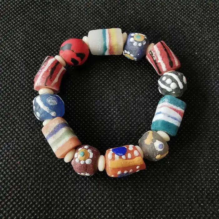 Bracelets perlés au chalumeau colorés unisexe vendange à offrir pour les occasions spéciales femmes filles