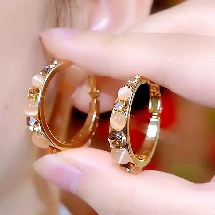 Boucles d'Oreilles Forme Café Scintillantes en Diamant Brun pour Femmes Occasions Spéciales Élégantes Polyvalentes