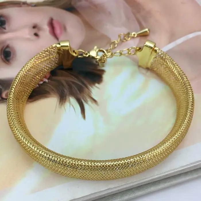 Ensemble de bijoux romantiques à la mode en alliage de fer plaqué or pour femmes, collier, boucles d'oreilles, bague, bracelet, occasions spéciales