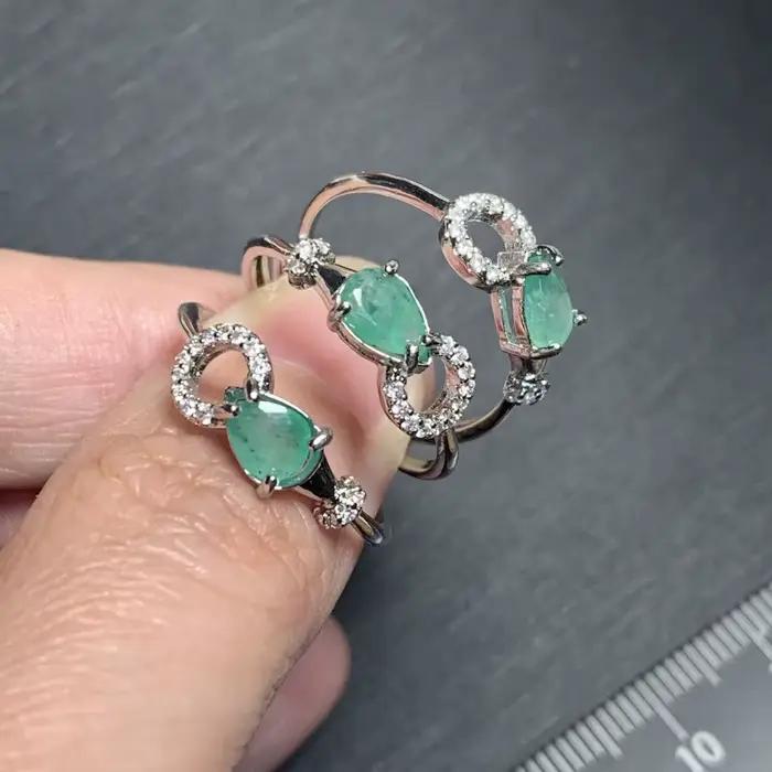 Bague en émeraude naturelle de plusieurs styles