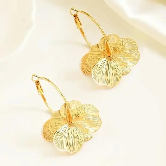 Boucles d'oreilles créoles dorées à fleurs creuses Double couche pour femmes