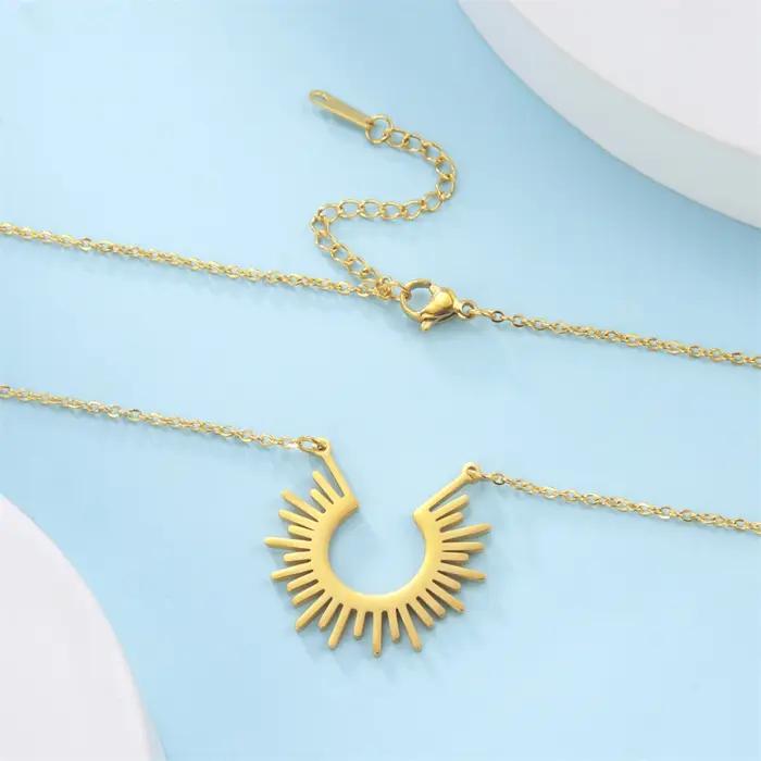 Cazador – collier avec pendentif rayons de soleil pour femmes