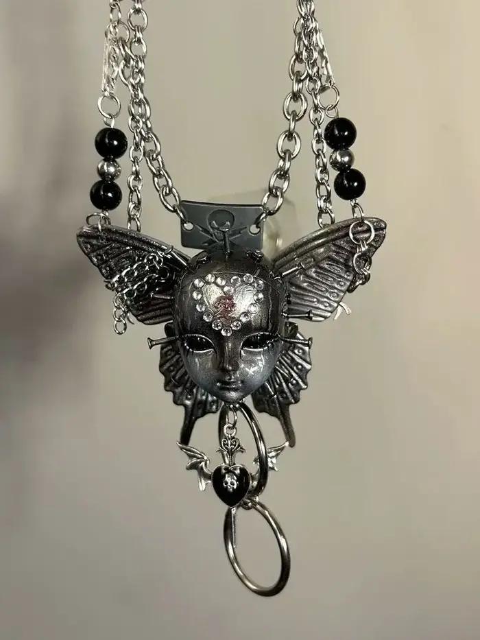Collier Punk visage humain foncé