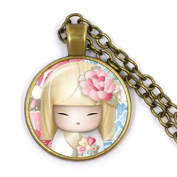Collier pendentif visage de fille japonaise pour femme