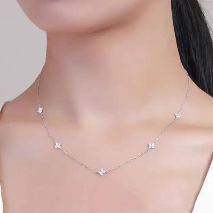 Magnifique collier chaîne en Zircon incrusté de fleurs à quatre feuilles pour femmes