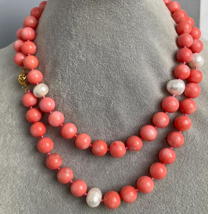 Collier long en corail naturel rose et perles blanches rondes pour femmes occasions spéciales elegance classique