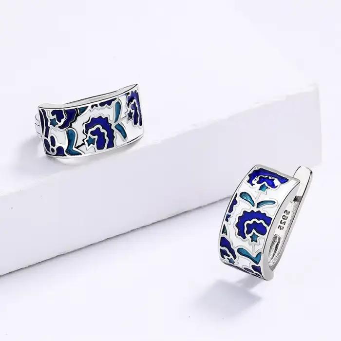 925 argent classique créatif à la main bleu émail boucles d'oreilles pour dames fleur forme