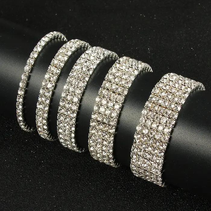Bracelets et Bracelets en strass couleur argent multi-styles