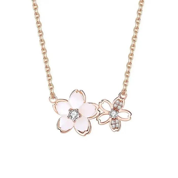 Pendentif Sakura Brillant de Luxe Bijou Femme Collier Fleurs Stéréoscopiques Tendance Haute Qualité Occasions Spéciales