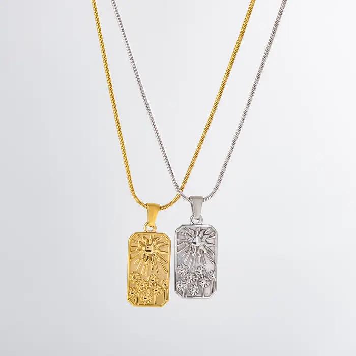 Collier pendentif soleil et floral