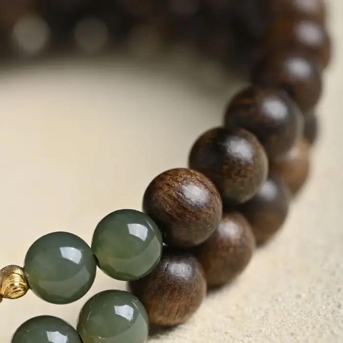 Bracelet vietnamien Phuoc en bois d'agar et jade Hetian plié pour femmes, élégant et symbolique bijou de collection pour occasions spéciales
