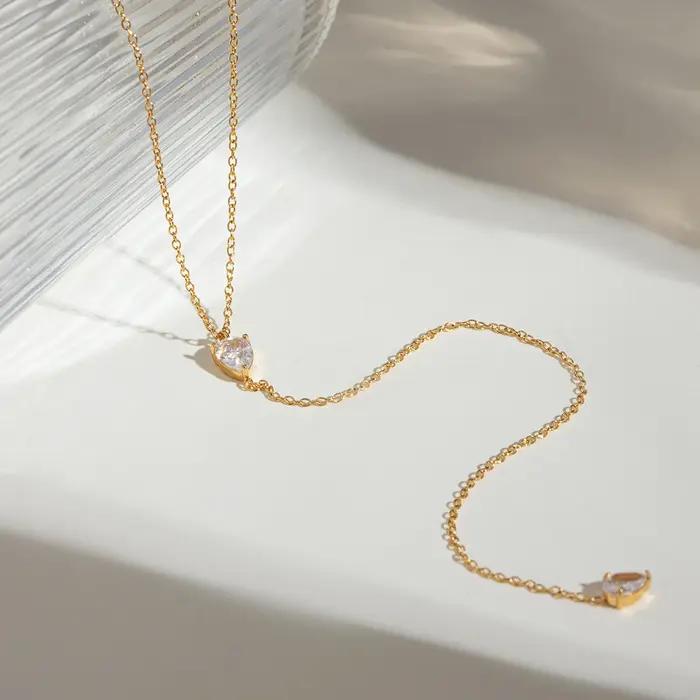 Zora – pendentif minimaliste en strass blancs pour femmes