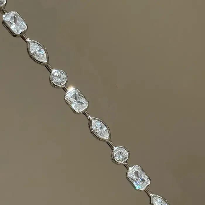 Nouveaux bracelets en diamants étincelants irréguliers et exquis pour femmes, bracelet carré goutte
