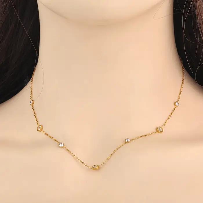 AENINE – collier avec pendentif en cristal de zircone cubique pour femmes