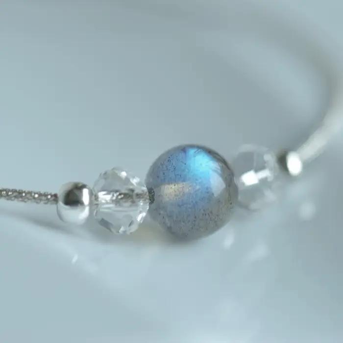 Bracelet Coeur pour Toutes les Femmes Labradorite Naturelle Élégant et Délicat Bracelet à Brins pour Femmes Occasions Spéciales Porte-Bonheur Romantique