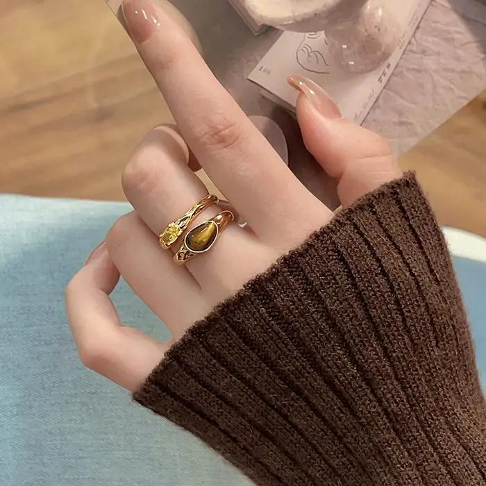 Bague ouverte en pierre d'oeil de tigre plaquée or 18 carats pour femmes style rétro luxe accessoires de bijoux tendance occasions spéciales parties soirée