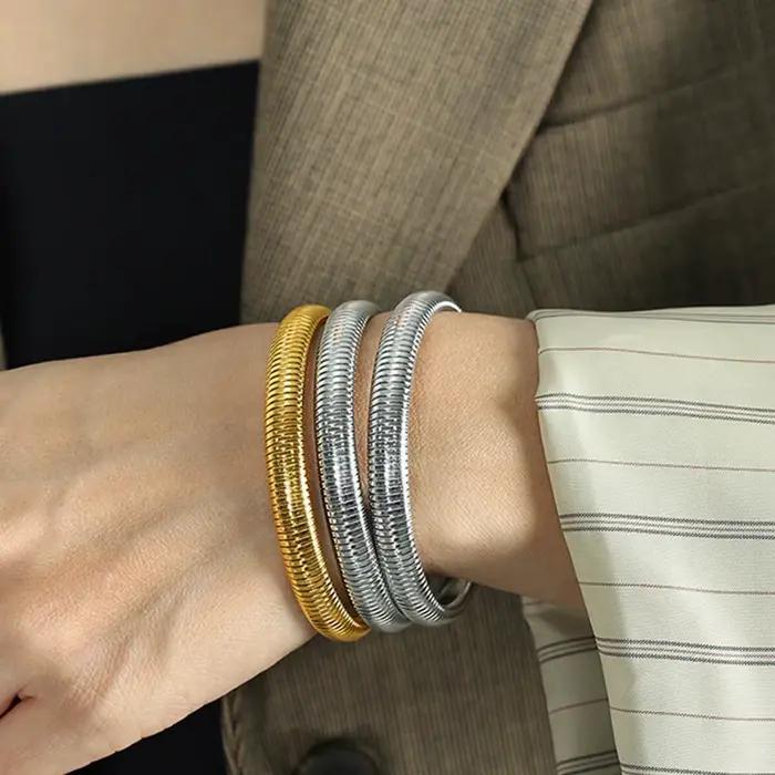 Bracelet en acier inoxydable imperméable, élasticité rétro, métal épais, plaqué or 18 carats, tendance, bijoux unisexes pour hommes et femmes