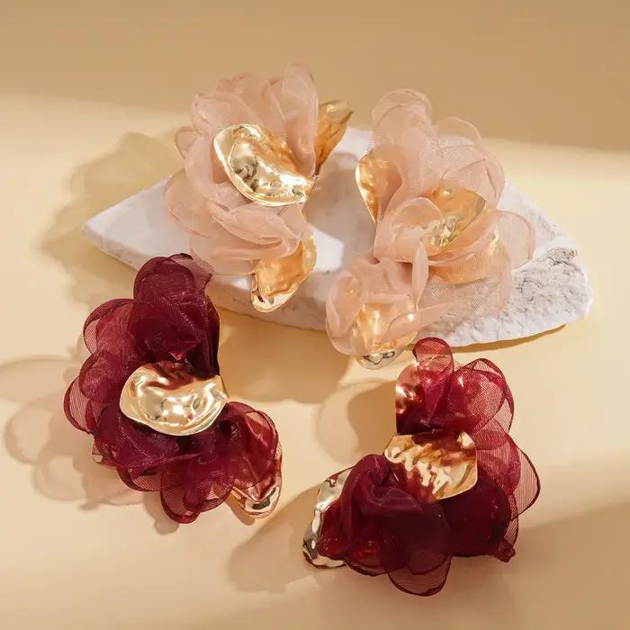 Boucles d'oreilles à fleurs en mousseline de soie moelleuse pour femmes