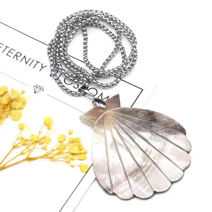 Collier pendentif coquillages naturels pour femme