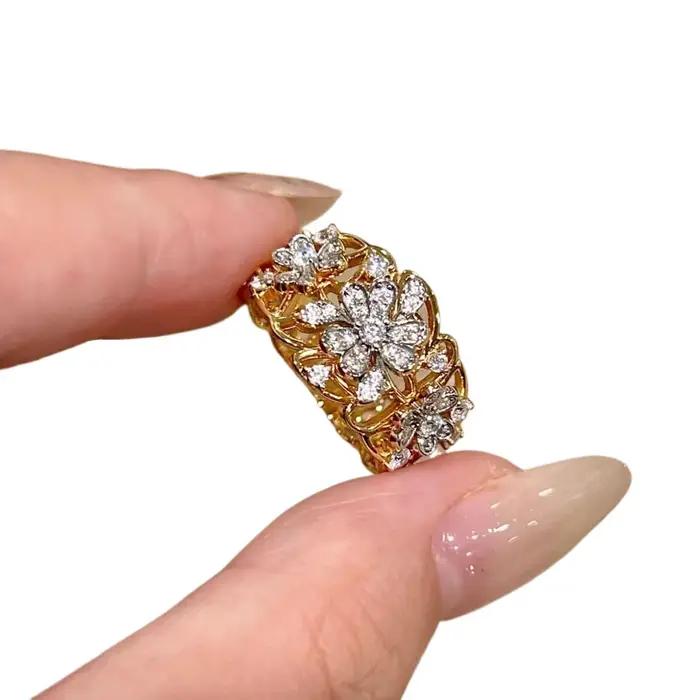 Bagues de luxe légères et ajourées avec motif floral et zirconium pour femmes occasions spéciales mariage soirée de gala