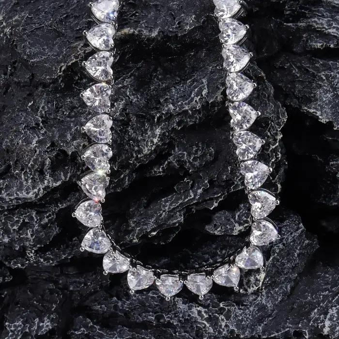 Collier en forme de cœur glacé avec breloque, cadeau pour fiançailles et mariage, bracelet pour femmes, bijoux hip hop avec différents coloris et tailles