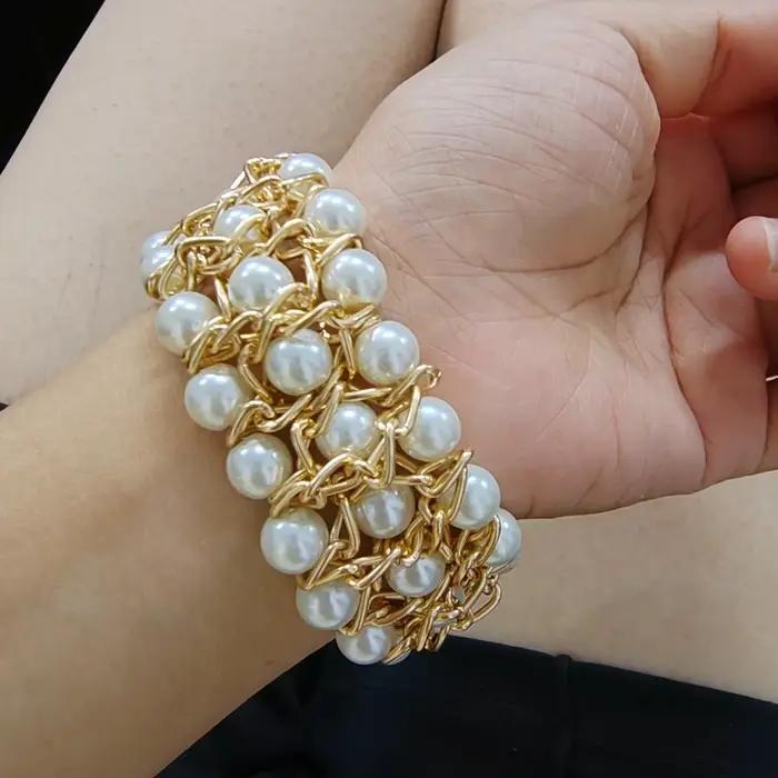 Bracelet de luxe en perles de cristal élastiques faites à la main