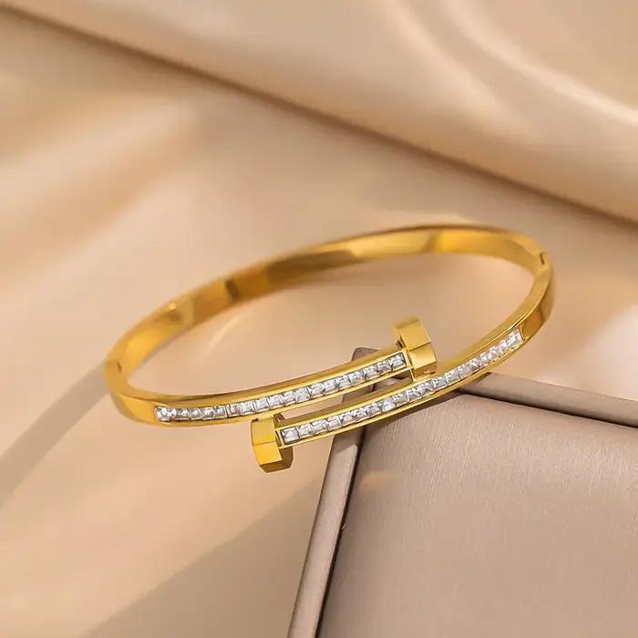 Bracelet Manchette Ongles Géométriques Zircon Micro-Pavé Acier Titane Plaqué Or Rose Jaune Clair Pur Argent Rhodium Occasions Spéciales Femmes