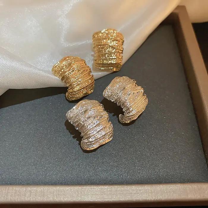 Boucles d'oreilles rétro pliées en forme de C pour femmes