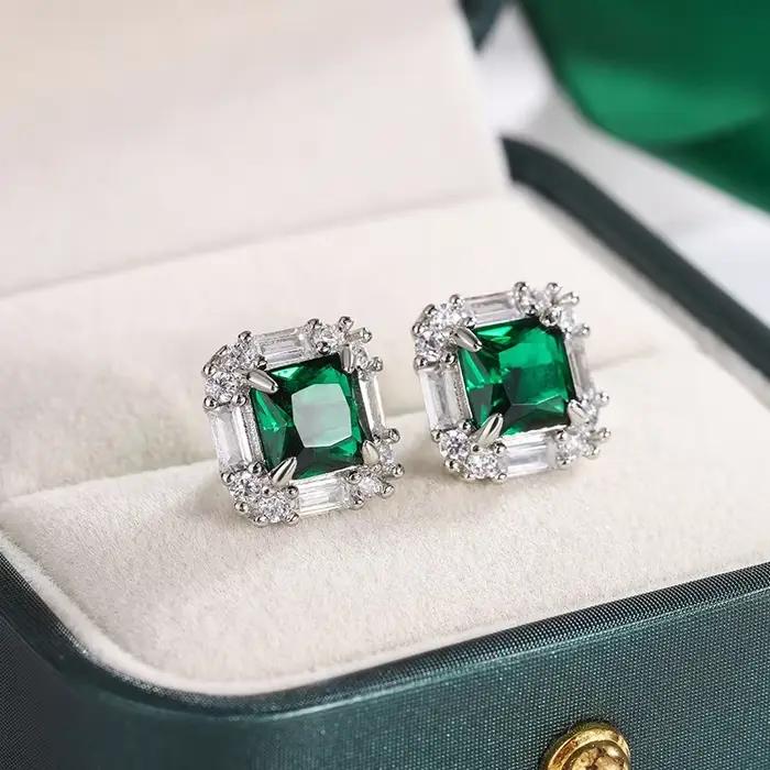 Boucles d'oreilles en argent Sterling 925 serties de zircon vert brillant pour femmes styles hip-hop rock occasions spéciales mariage soirées