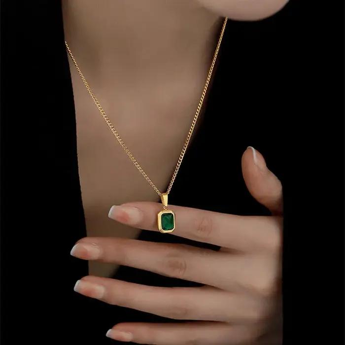 Collier en diamant pendentif femmes Vintage vert émeraude pierres précieuses