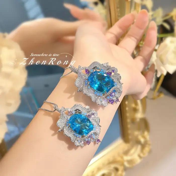 Pendentif Diamant Bleu Marine Exquis - Serti de Diamants à Gros Carats - Collier Tupa