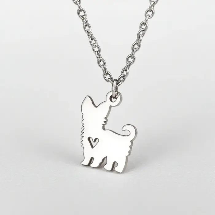 Collier chiot Yorkshire Terrier en acier inoxydable plaqué or ou rhodium pour femmes occasions spéciales tendresse et mode