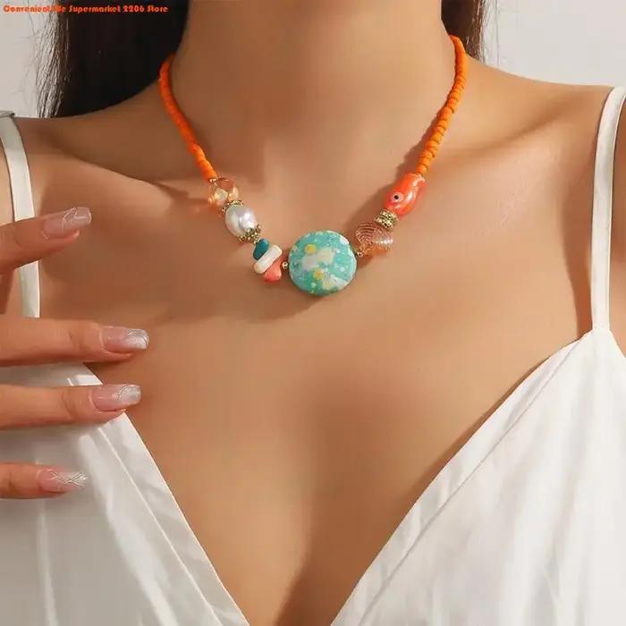 Collier bohème coloré réglable en cristal artificiel et perles pour femmes et filles occasions spéciales festival plage tenue décontractée