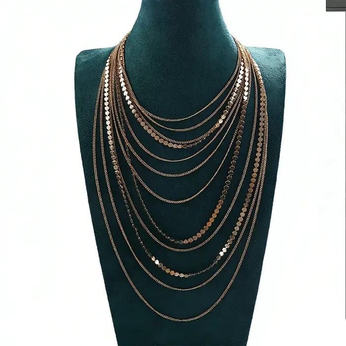 Collier superposé doré multi-brins