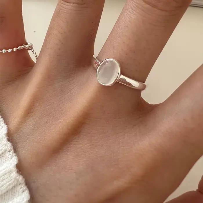 Bague en argent sterling 925 sertie de pierre blanche vintage simple pour femme occasions spéciales cadeau bijoux artisanal