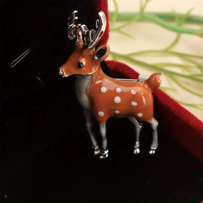 Broche de luxe baroque avec motif cerf sika élégante pour hommes et femmes occasions spéciales mariage cérémonie événements