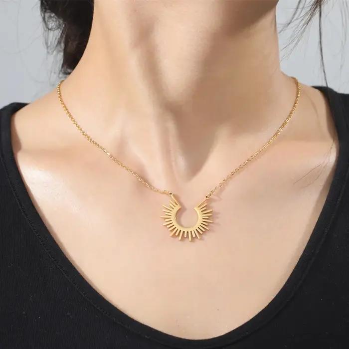 Cazador – collier avec pendentif rayons de soleil pour femmes