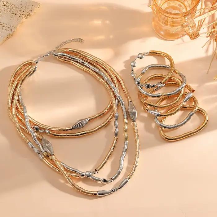 Parures de bijoux fantaisie exagérées pour femmes