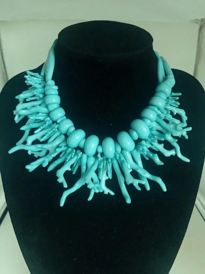 Collier de corail rouge en résine superposée à double couche de style bohème pour femmes