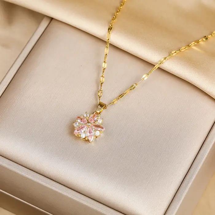Colliers avec pendentif Sakura rose romantique en acier inoxydable pour femmes